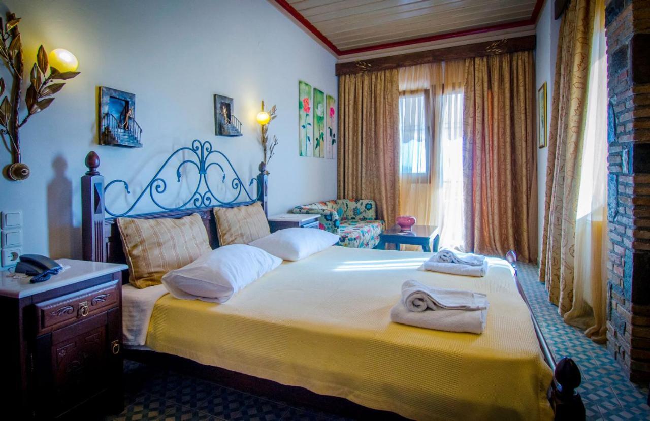 Panorama Exclusive Suites Parga Esterno foto